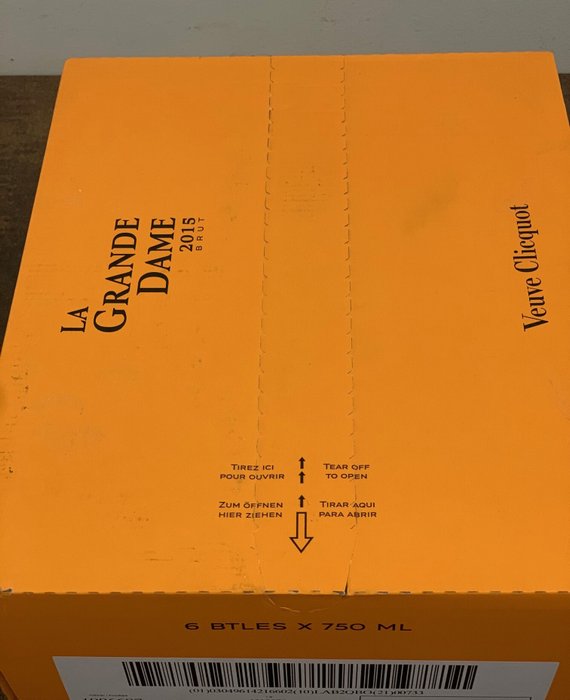 2015 Veuve Clicquot, La Grande Dame - Champagne Brut - 6 Flasker (0,75 L)