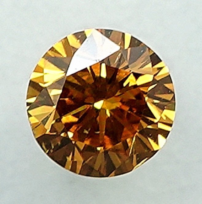 1 pcs Diamant  (Naturfarvet)  - 018 ct - Fancy intense Orange nuance Gul - SI2 - International Gemological Institute (IGI)