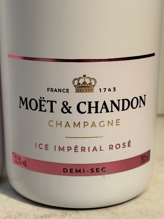 Moët  Chandon, Moët  Chandon Ice Imperial  Rose - Champagne Demi-Sec - 2 Flasker (0,75 L)