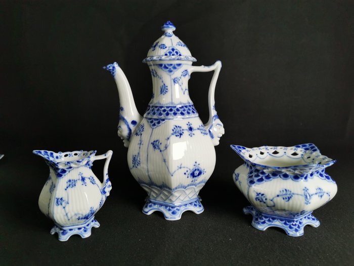 Royal Copenhagen - Kaffeservice (15) - “Musselmalet” 1.Wahl - Free shipping - Porcelæn