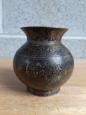 Lota vandpotte - Kashmir - Bronze - Indien - Begyndelsen af det 20. århundrede