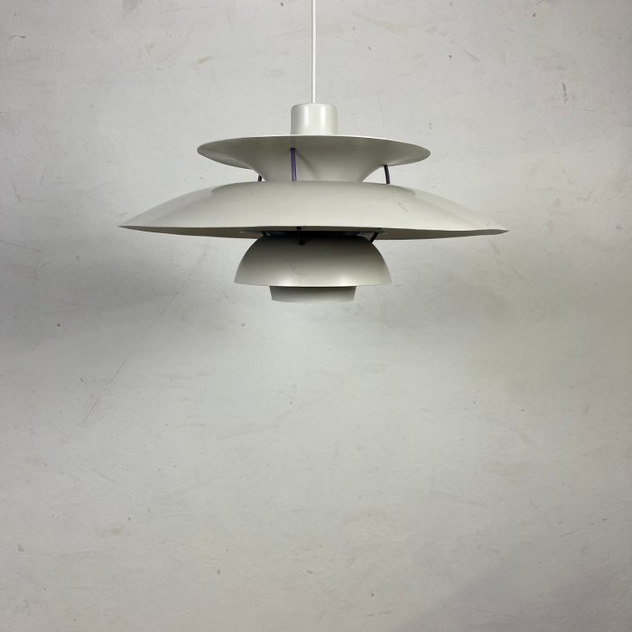 Louis Poulsen - Hængende lampe - PH5 - Metal