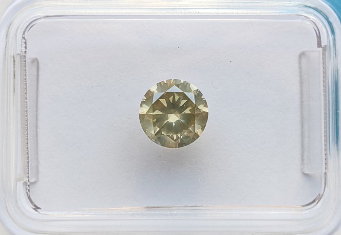 Ingen mindstepris - 1 pcs Diamant  (Naturfarvet)  - 0.72 ct - Rund - Fancy Grå, Grønlig Gul - I1 - International Gemological Institute (IGI)