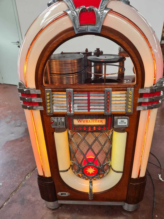 WURLITZER - 1015 Jukebox