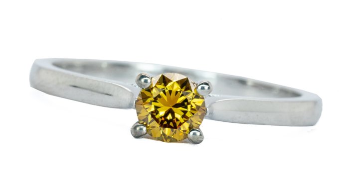 Ring - 18 kraat Hvidguld -  0.42ct. tw. Diamant (Naturfarvet) - Meget sjælden naturlig gul