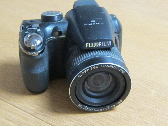 Fuji Fujifilm Finepix S3300 Digitalkamera