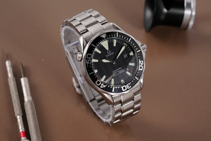 Omega - Seamaster Professional 300m Black Dial Quartz - 22645000 - Mænd - 2000-2010