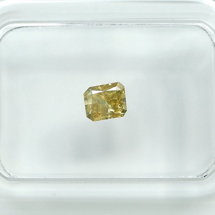 Ingen mindstepris - 1 pcs Diamant  (Naturfarvet)  - 039 ct - Fancy intense Grønlig Gul - I1 - Gem Report Antwerp (GRA)