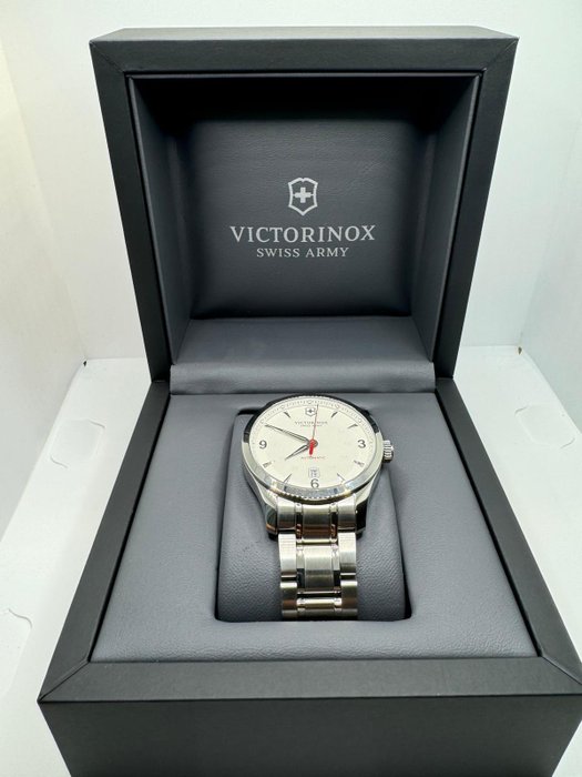 Victorinox - Unisex - 2010-2020