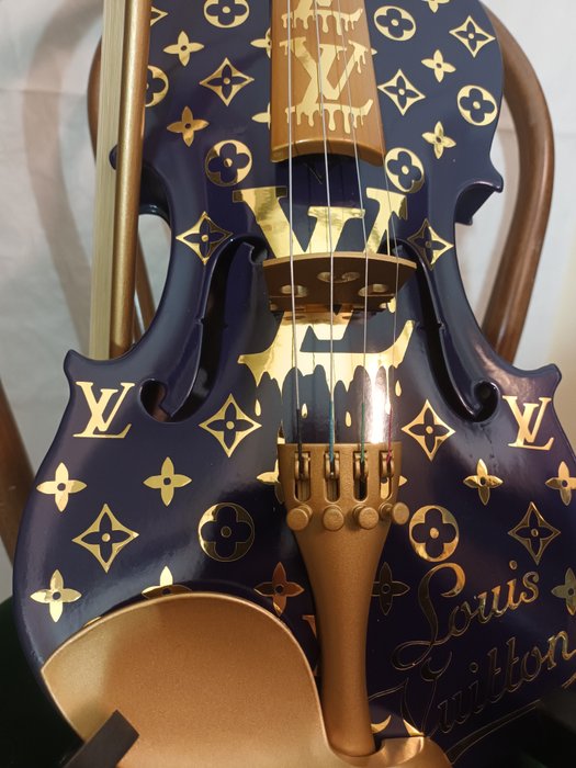 fppopart - Louis vuitton violon  Cassis laqué édition