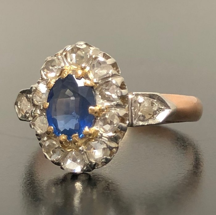 Ingen mindstepris - Ring - 18 kraat Platin, Rosaguld -  0.75ct. tw. Safir - Diamant - 1850'erne