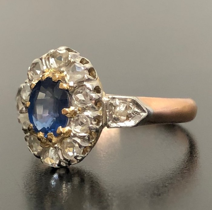 Ingen mindstepris - Ring - 18 kraat Platin, Rosaguld -  0.75ct. tw. Safir - Diamant - 1850'erne