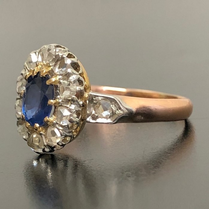 Ingen mindstepris - Ring - 18 kraat Platin, Rosaguld -  0.75ct. tw. Safir - Diamant - 1850'erne