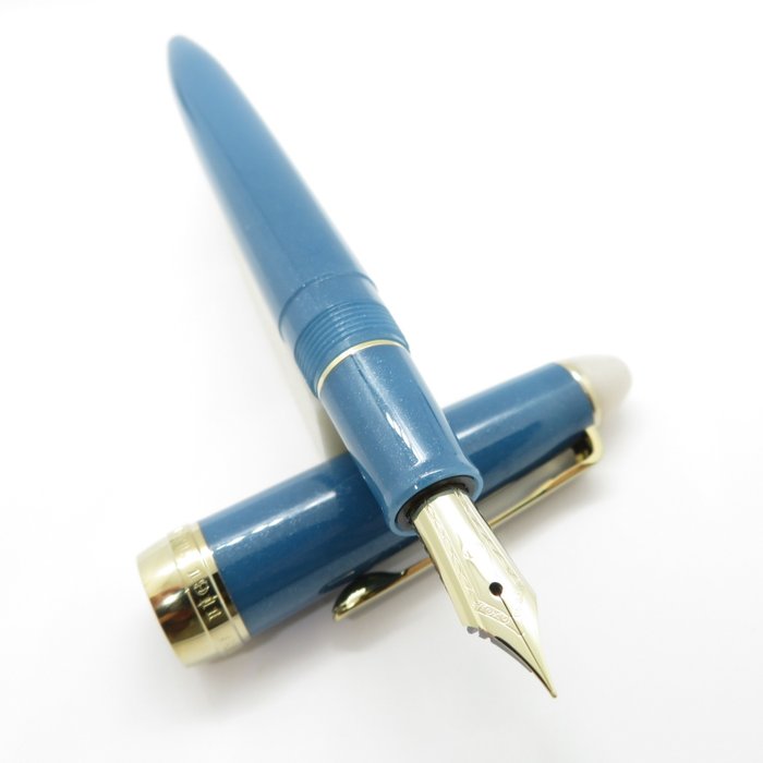 Sailor - Four Seasons (Frosty Night of the Moonlit Water) - stainless steel nib (F) - Fyldepen