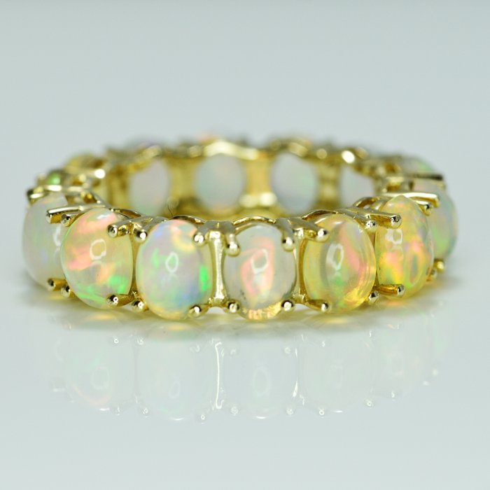 Ring - 14 karat Gulguld -  5.80ct. tw. Opal - Opal Eternity band