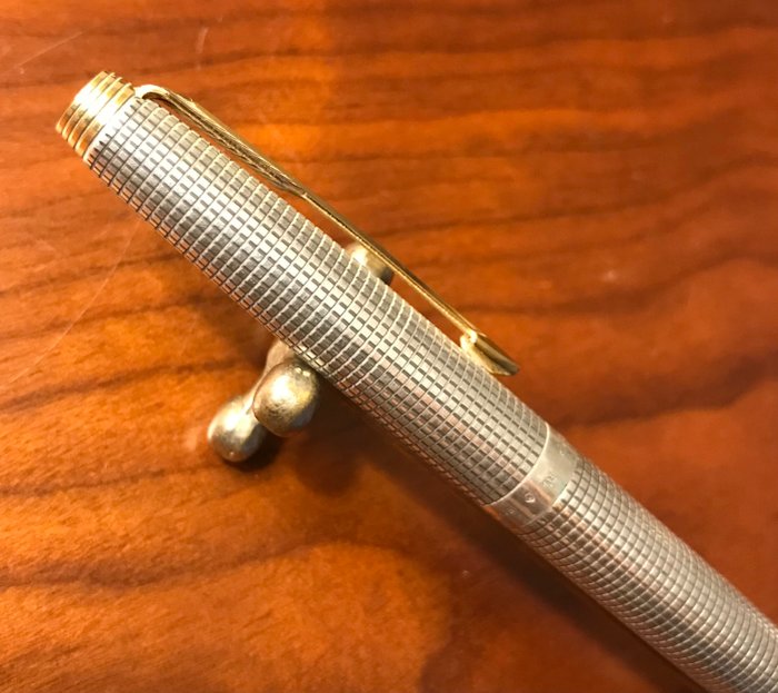 Parker - Rare Made in France,Parker 75 Sterling Silver 925 ,14k Solid Gold Nib and Trims Ciselé  Fountain Pen - Fyldepen