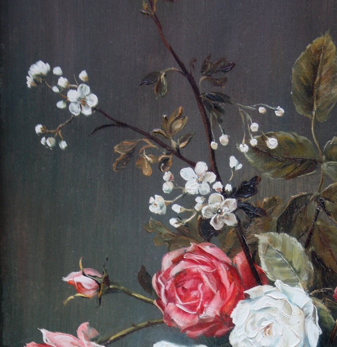 H. Klaffenboch (XX) - Glass vase with roses