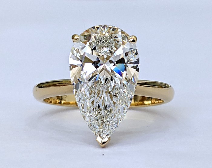 Ingen mindstepris - Ring - 18 kraat Gulguld -  5.01ct. tw. Diamant (Laboratoriedyrket) - F VS1