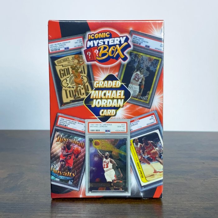 2023 Iconic Mystery Box Michael Jordan PSA Graded Card - 1 Mystery box - Næsten så god som ny (NM)