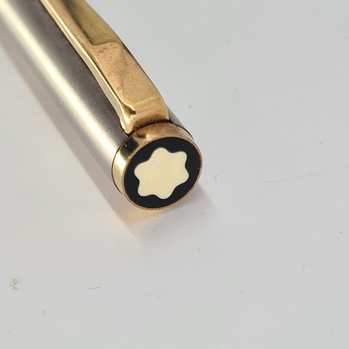 Montblanc - Noblesse - ref 1128 - 14k solid gold nib (EF) - 1980's - Fyldepen