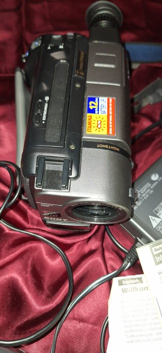 Sony CCD-TR640E Digitalkamera