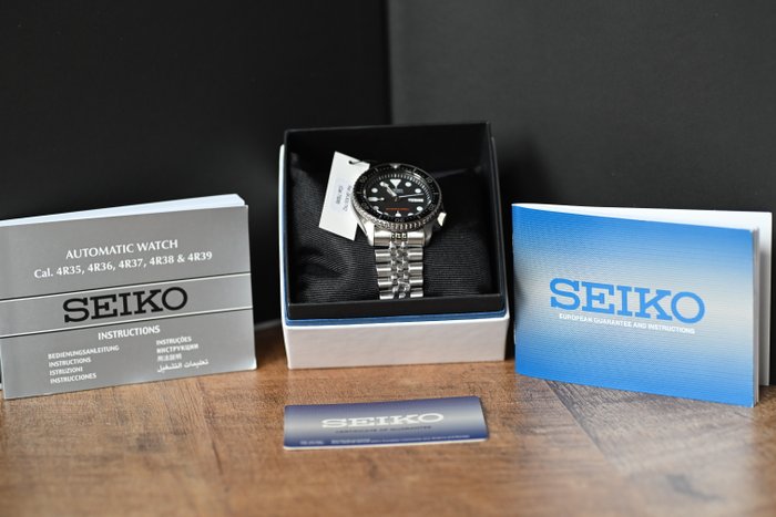 Seiko - Automatic Diver - Ingen mindstepris - SKX007K2 - Mænd - 2011-nu