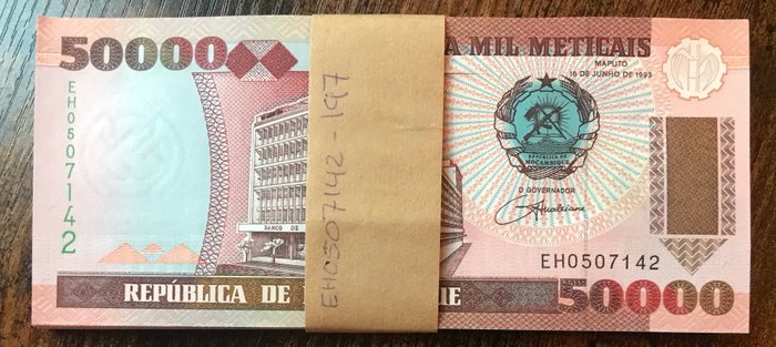 Mozambique. - 50 x 50000, 50 x 100000, 50 x 200000, 50 x 500000 Escudos 1993 - incomplete bundles - Pick 138, 139, 141, 142  (Ingen mindstepris)