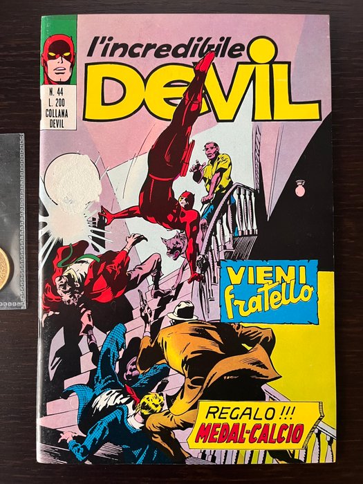 L'Incredibile Devil n. 44 con medalcalcio e n. 126 ultimo della serie Corno - 2 Comic