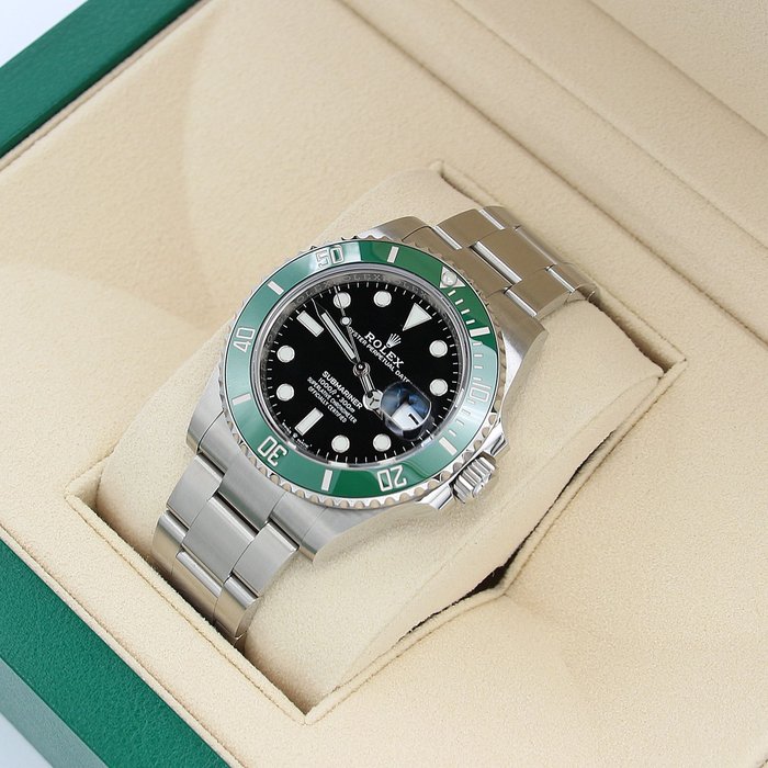 Rolex - Submariner Date 41 'Starbucks' - 126610LV - Mænd - 2011-nu