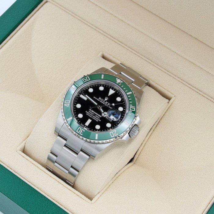 Rolex - Submariner Date 41 'Starbucks' - 126610LV - Mænd - 2011-nu