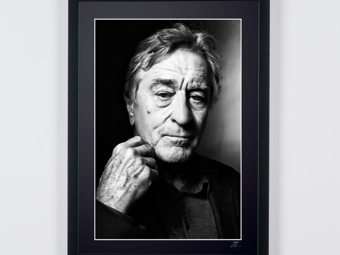 Robert DeNiro - Portrait - Fine Art Photography - Luxury Wooden Framed 70X50 cm - Limited Edition Nr 03 of 30 - Serial ID 20145 - Original Certificate (COA), Hologram Logo Editor and QR Code - 100% New items.