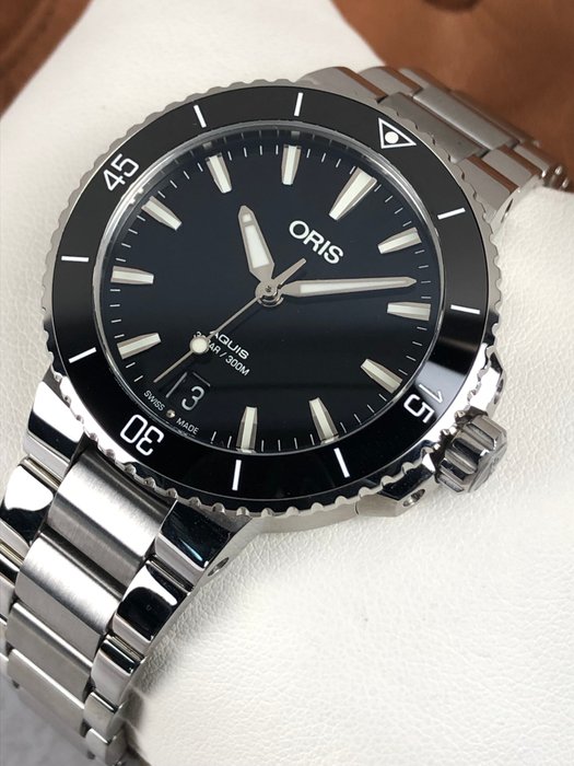 Oris - Aquis Date Automatic - 01 733 7731 4154-07 8 18 05P - Kvinder - 2011-nu