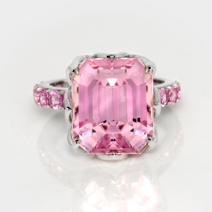 Ingen mindstepris - Ring - 14 karat Hvidguld -  14.18ct. tw. Kunzit - Safir - IGI 12,68 ct Pink