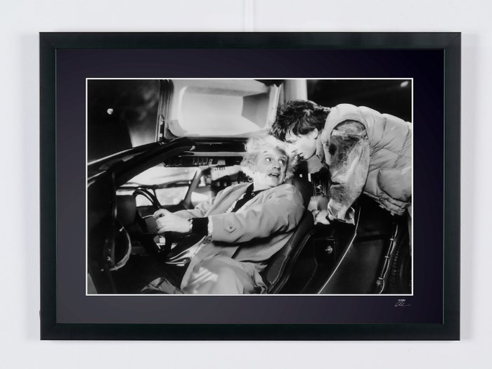 Back to the Future - Michael J. Fox  Christopher Lloyd - Fine Art Photography - Luxury Wooden Framed 70X50 cm - Limited Edition Nr 01 of 30 - Serial ID 30760 - Original Certificate (COA), Hologram Logo Editor and QR Code - 100% New items.