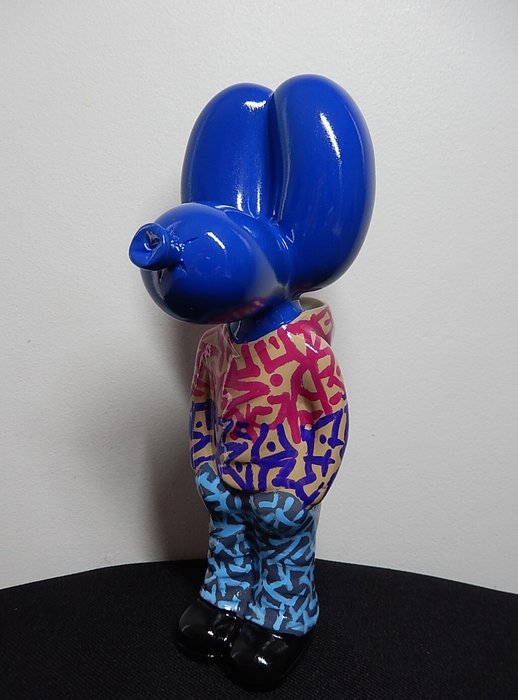 Enigme09 (1979) - Blue Street Balloon Dog