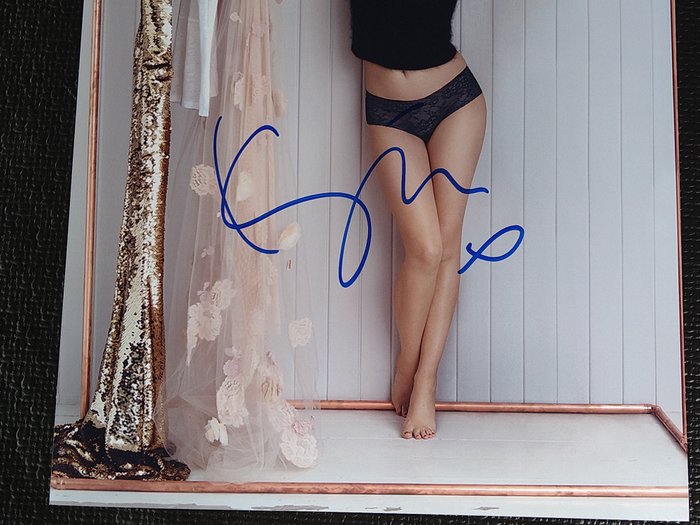 Kylie Minogue - Signed Photograph with LOA