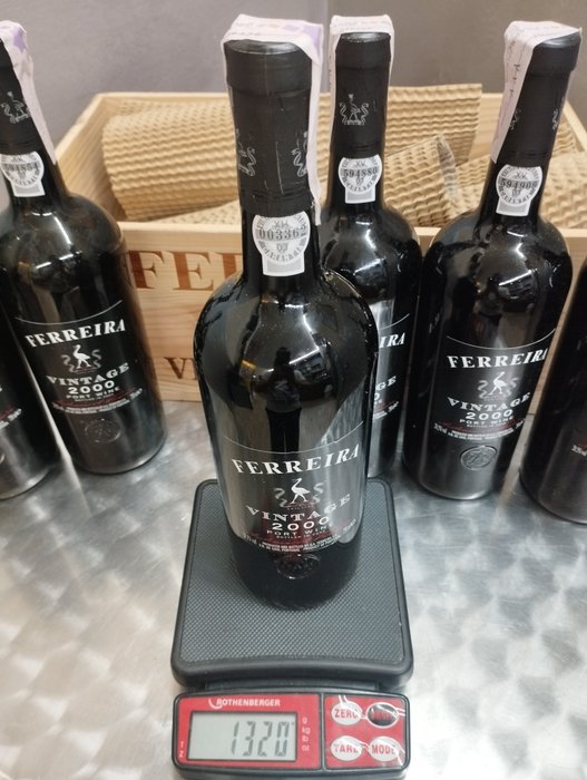 2000 Ferreira - Vintage Port - Flasket 2002 -  Porto  - 6 Flasker (0,75 L)