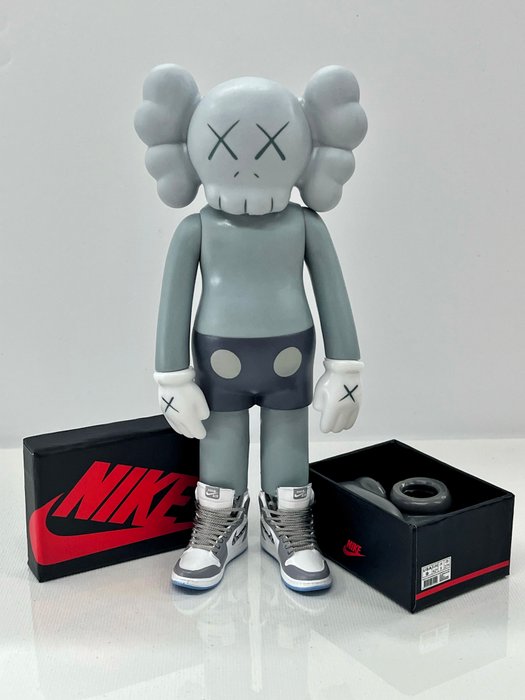 Alvin Silvrants (1979) - Kaws Companion Nike AIR Jordan I DIOR statue