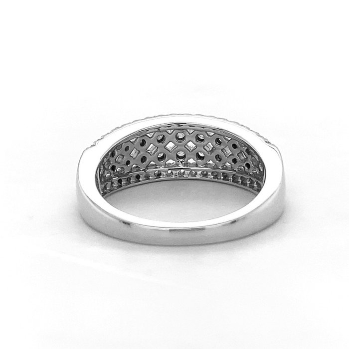 Ring - 14 karat Hvidguld -  0.73ct. tw. Diamant (Natur)