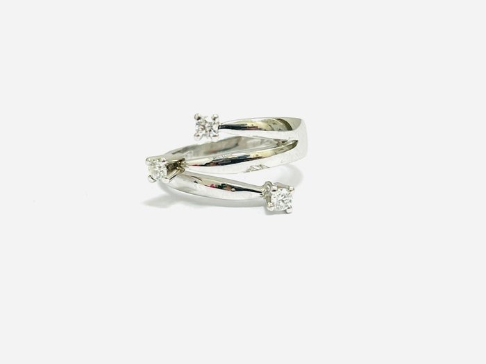 18 kraat Hvidguld - Ring - 0.15 ct Diamant