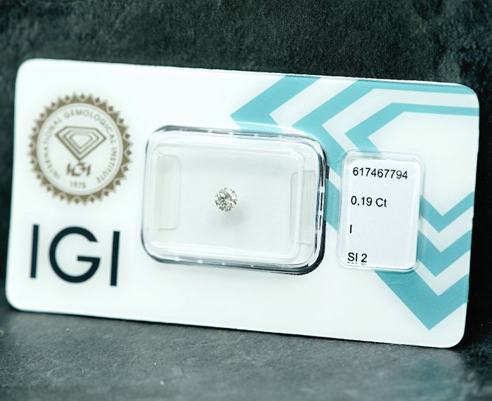 Ingen mindstepris - 1 pcs Diamant  (Natur)  - 019 ct - I - SI2 - International Gemological Institute (IGI)