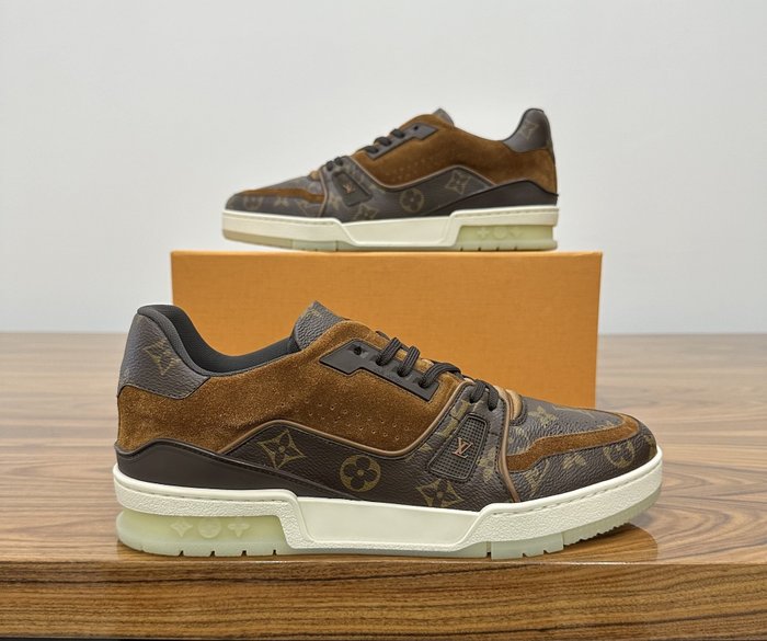 Louis Vuitton - Sneakers