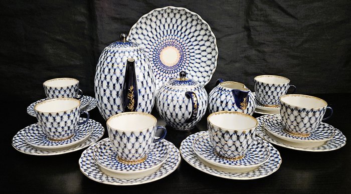 Lomonosov Imperial Porcelain Factory - Kaffesæt til 6 - Porcelæn - Kobolt Net