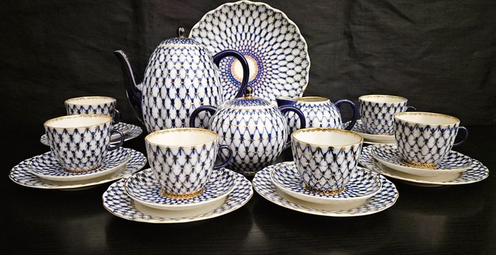 Lomonosov Imperial Porcelain Factory - Kaffesæt til 6 - Porcelæn - Kobolt Net