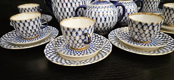 Lomonosov Imperial Porcelain Factory - Kaffesæt til 6 - Porcelæn - Kobolt Net