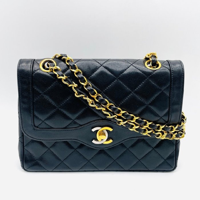 Chanel - CHANEL Matelassé Lambskin Paris Limited Edition - Skuldertaske