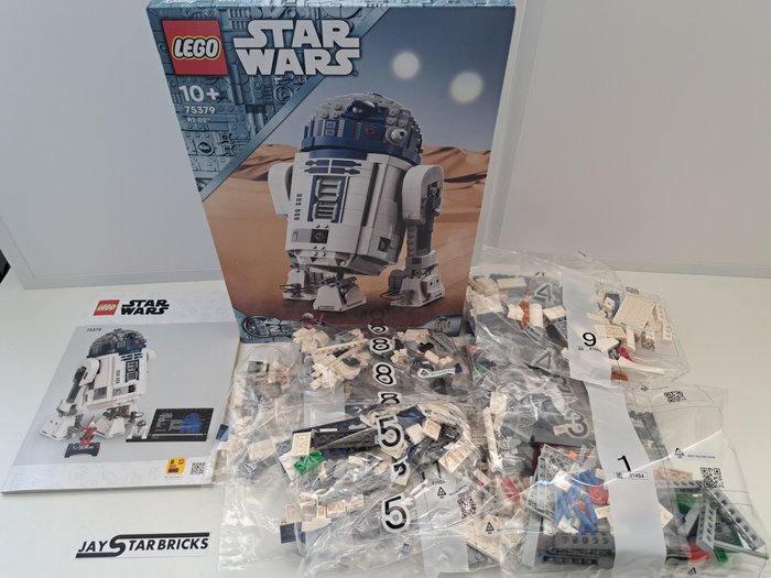 Lego - Star Wars - 75379 - R2-D2 - 2000-2010