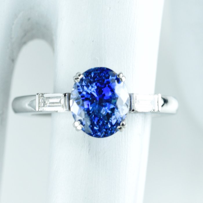 Ring Platin -  4.29ct. tw. Safir - Diamant - Sri Lanka Sapphire noheat