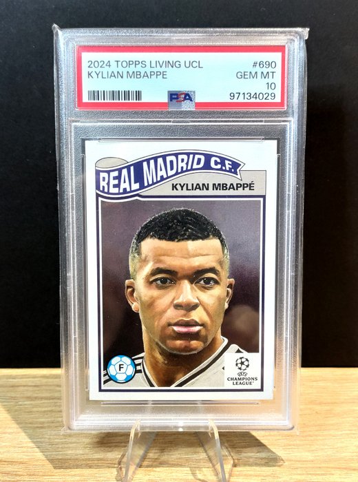 2024 Topps Living UCL Kylian Mbappé #690 PSA 10 - 1 Graded card