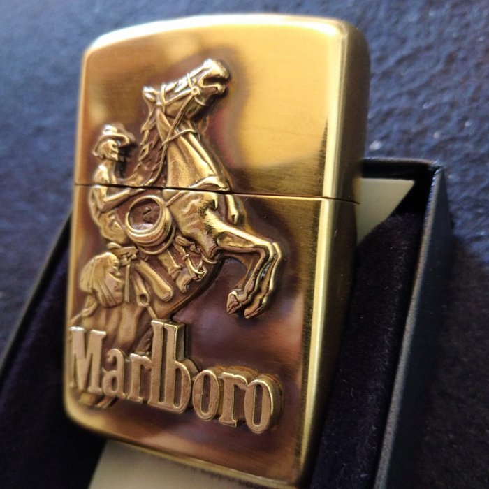 Zippo - Marlboro Man - Cowboy - armor case - golden brass - new - Lommelighter - Stål (rustfrit)